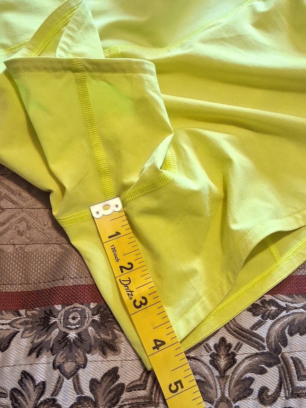 lululemon athletica Speed Up Waistband Short Neon Yellow 4" Gym Run Sz2 - Picture 8 of 16